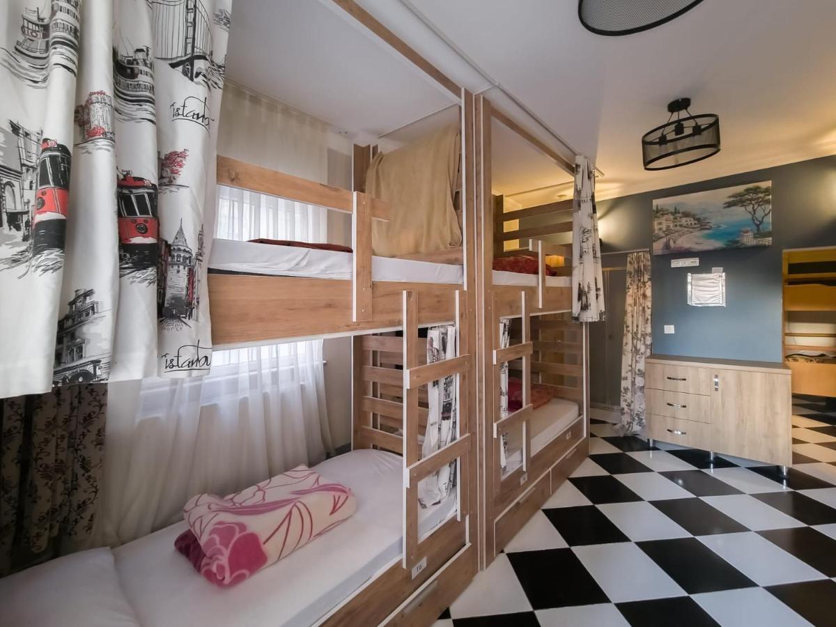 Taksim Hostel Green House Стамбул Екстер'єр фото