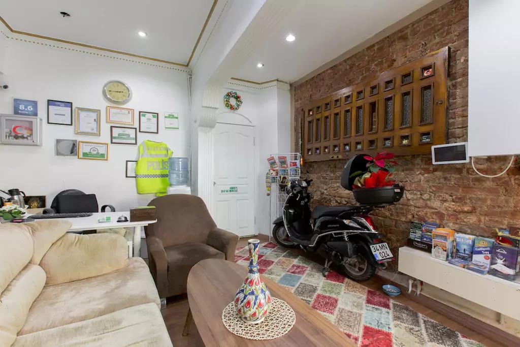 Taksim Hostel Green House Стамбул Екстер'єр фото